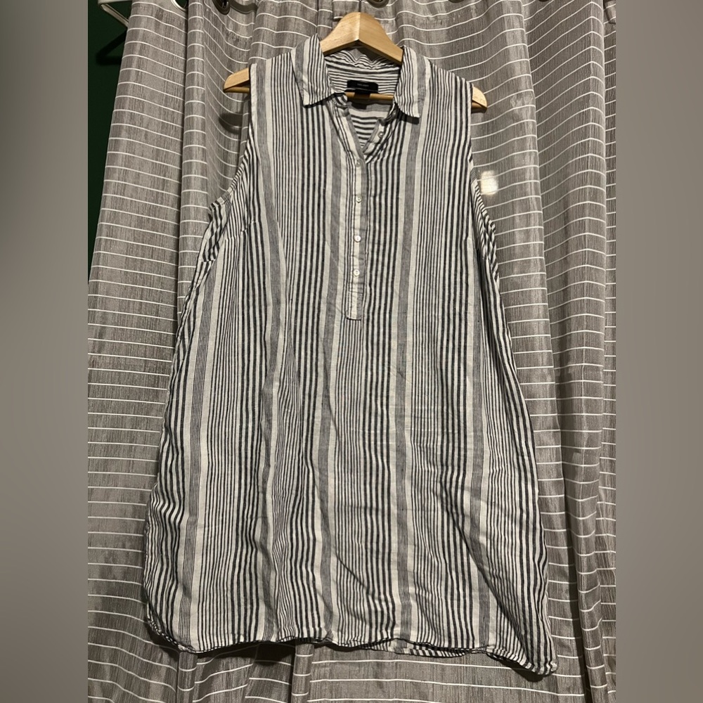 Tahari Blue & White Striped Sleeveless Dress, Large